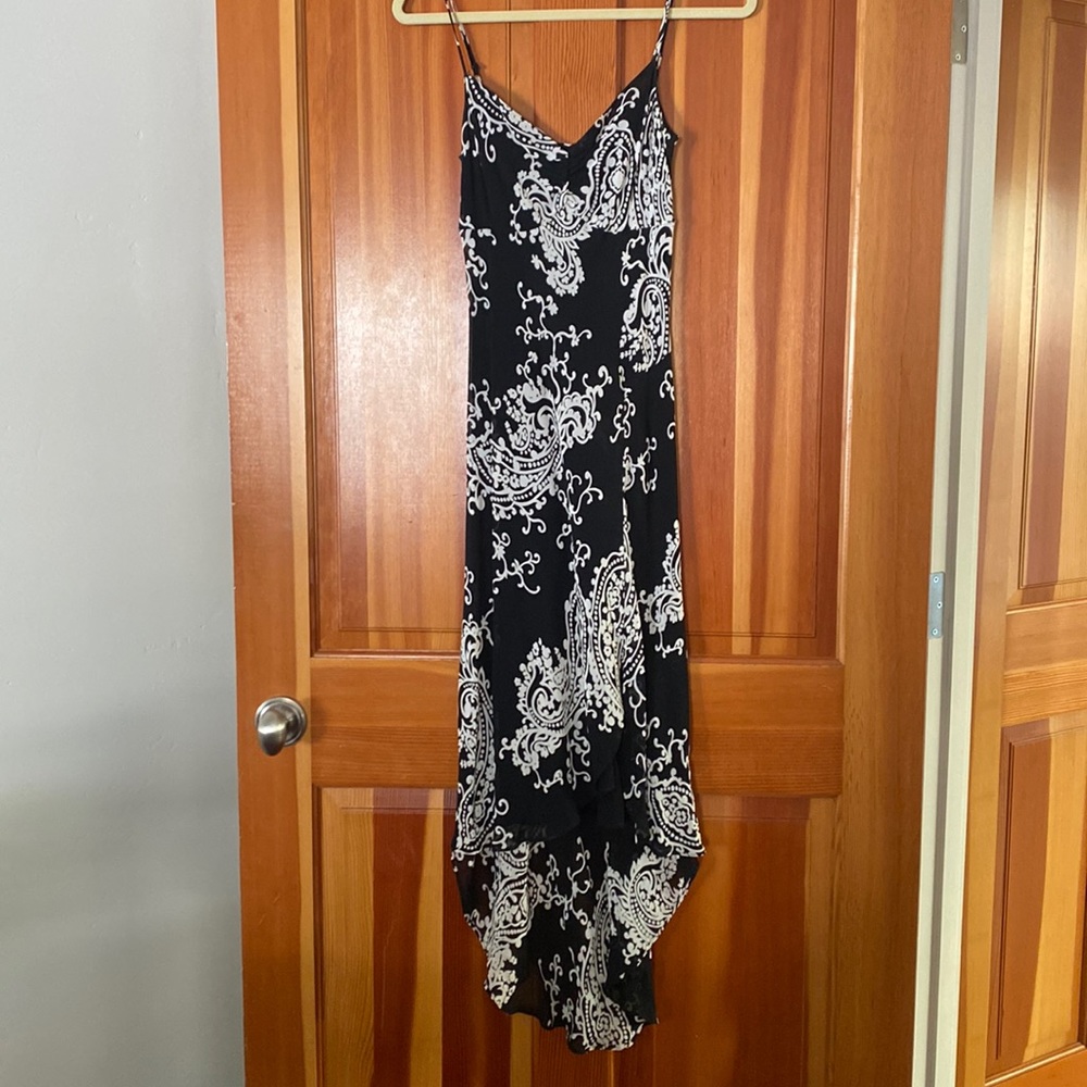 White House Black Market Paisley Dress size 4